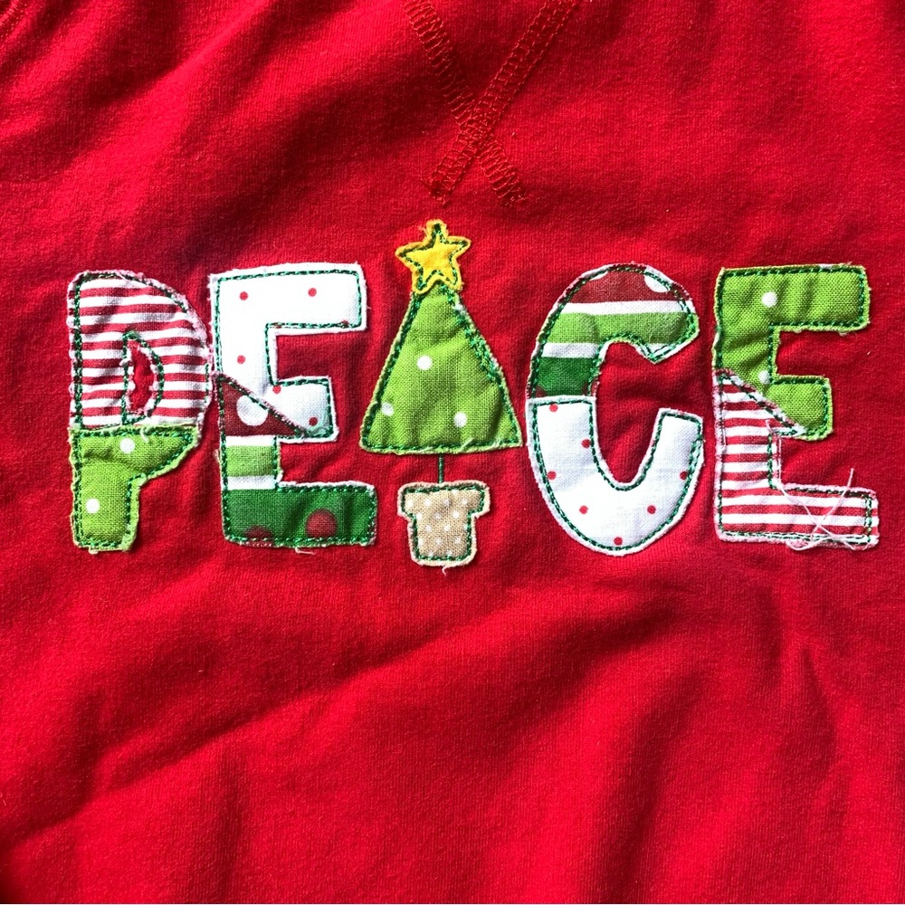 Kids Primary Peace appliqué Christmas holiday sweatshirt size 6-7 - Picture 2 of 4